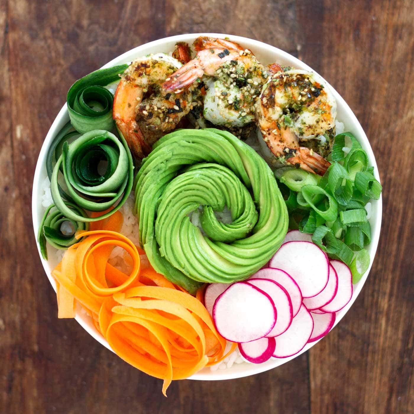 These sushi bowls only take 25 mins to make and are perfect for a quick weeknight meal. They are gluten free and can be made paleo and low carb/keto!