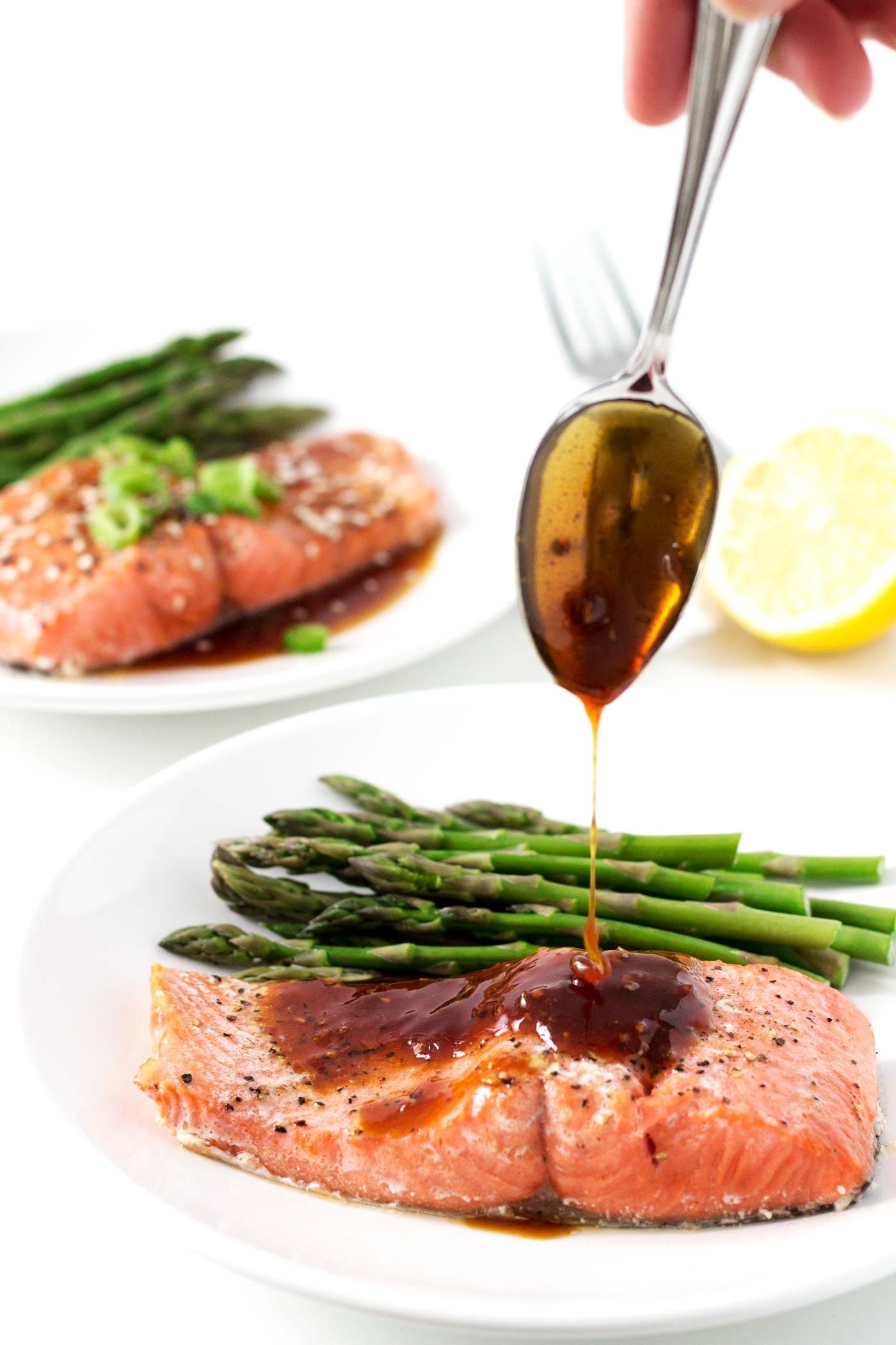 A simple and elegant weeknight meal made in just 25 mins! This honey garlic glazed salmon is full of flavor, gluten free, dairy free, and paleo!