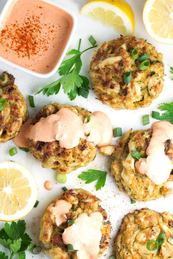Easy Gluten Free Crab Cakes with Roasted Red Pepper Remoulade - Kit's ...